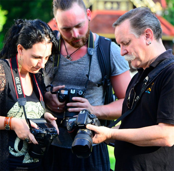 Kevin Landwer-Johan teaching a Chiang Mai Photo Workshop in Thailand