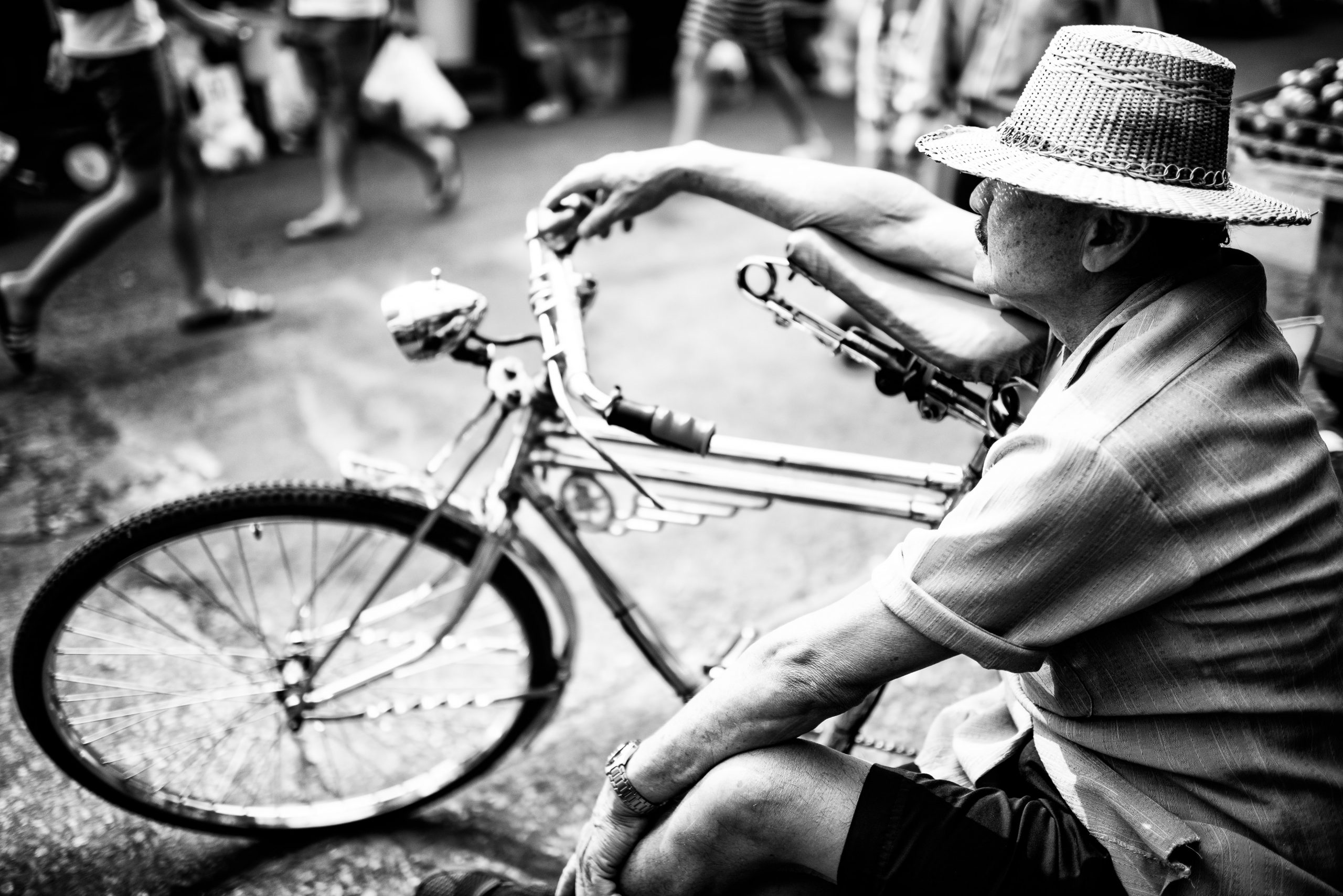 Cycle taxi rider waiting for a customer in Chaing Mai, © Kevin Landwer-Johan