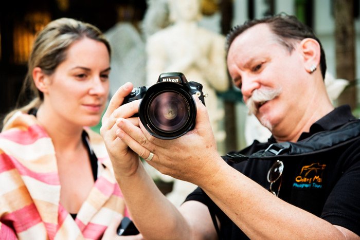 Kevin Landwer-Johan teaching photography during a travel photography workshop