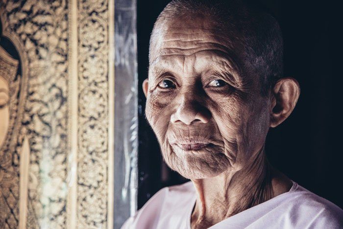 Chiang Mai Photo Workshops tempel caretaker Buddhist nun